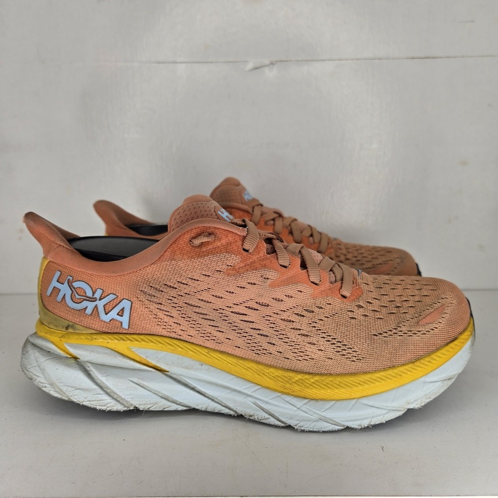 Hoka One One Clifton 8 Road Running Shoes Womens Sz 7.5‎ B Sun Baked/Shell Coral